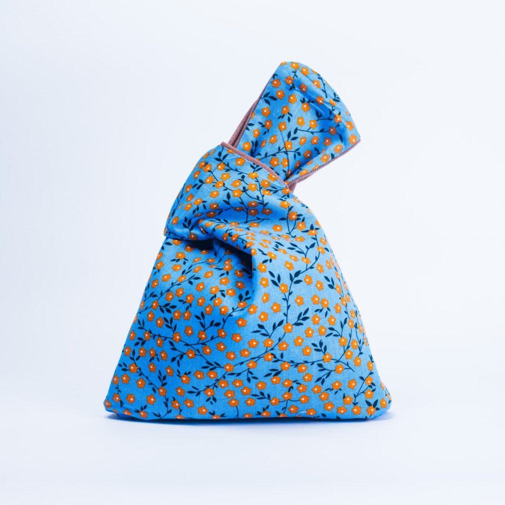 Réversible Jean Cuivré et Myosotis Oranges sur fond Bleu – Image 1